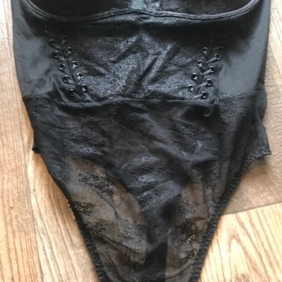 Chantilly Lace Up Cap-sleeve Bodysuit thong teddy - Picture 2 of 8